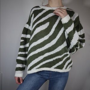 Green Sweater Womens Medium Deadstock 